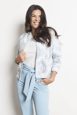 Evi | kit-blue