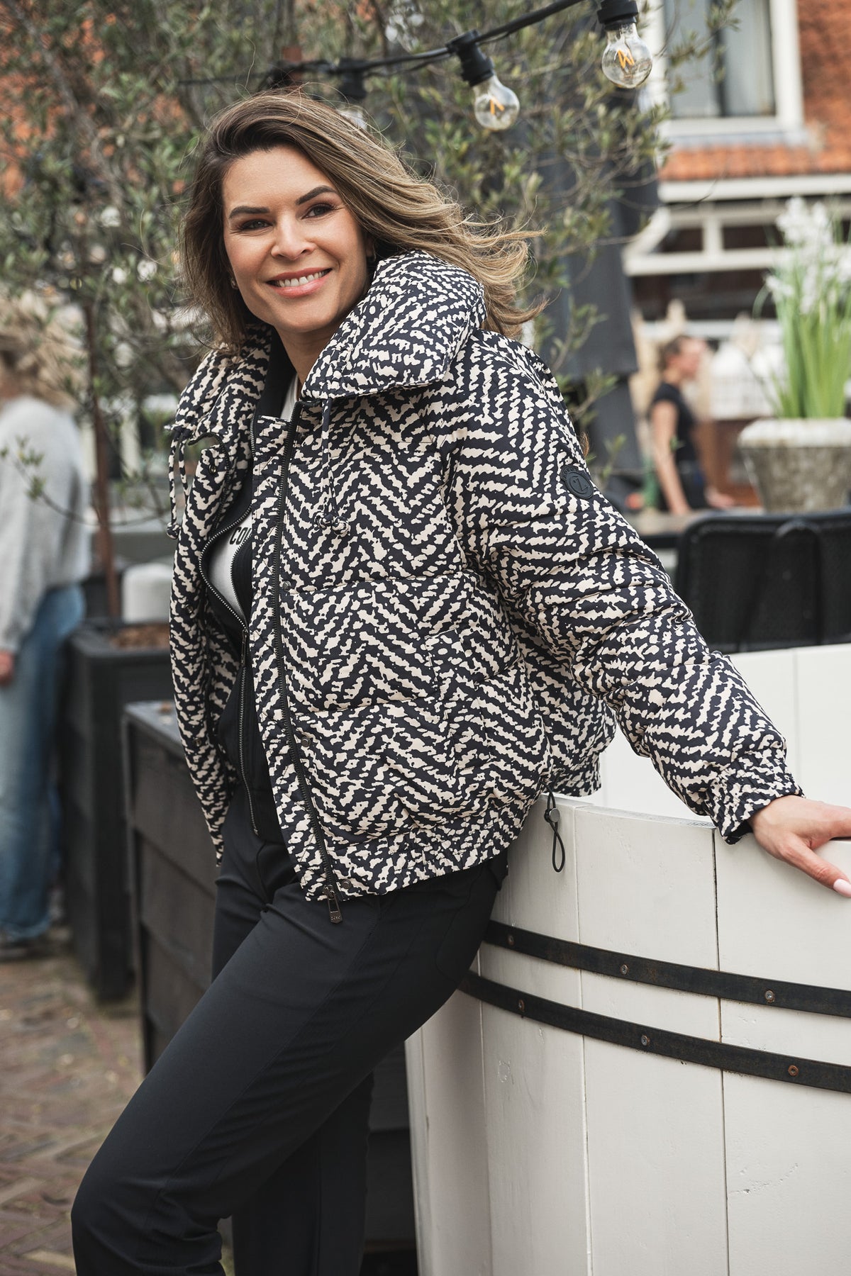 Fleur | ivory-black