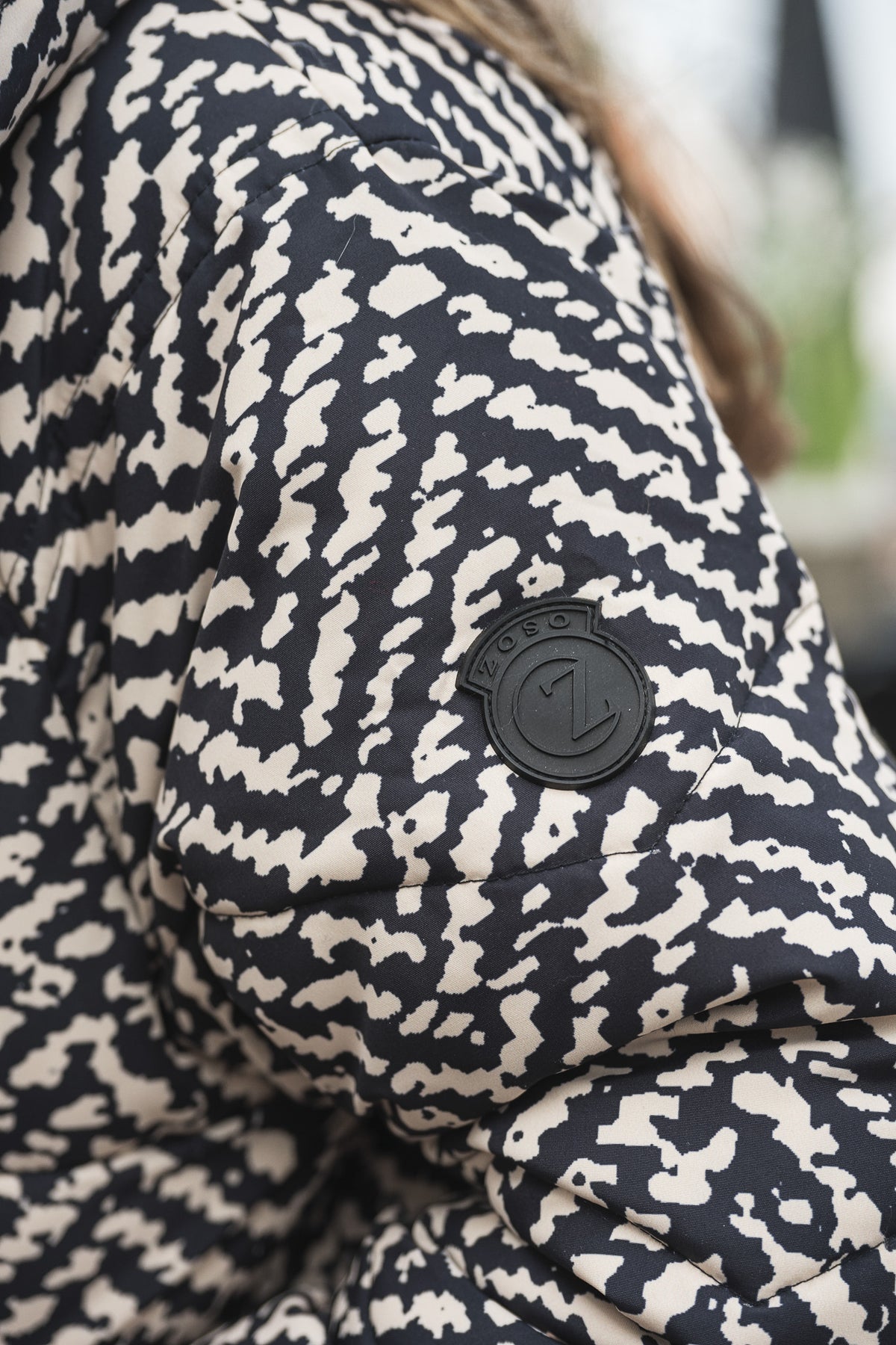 Fleur | ivory-black