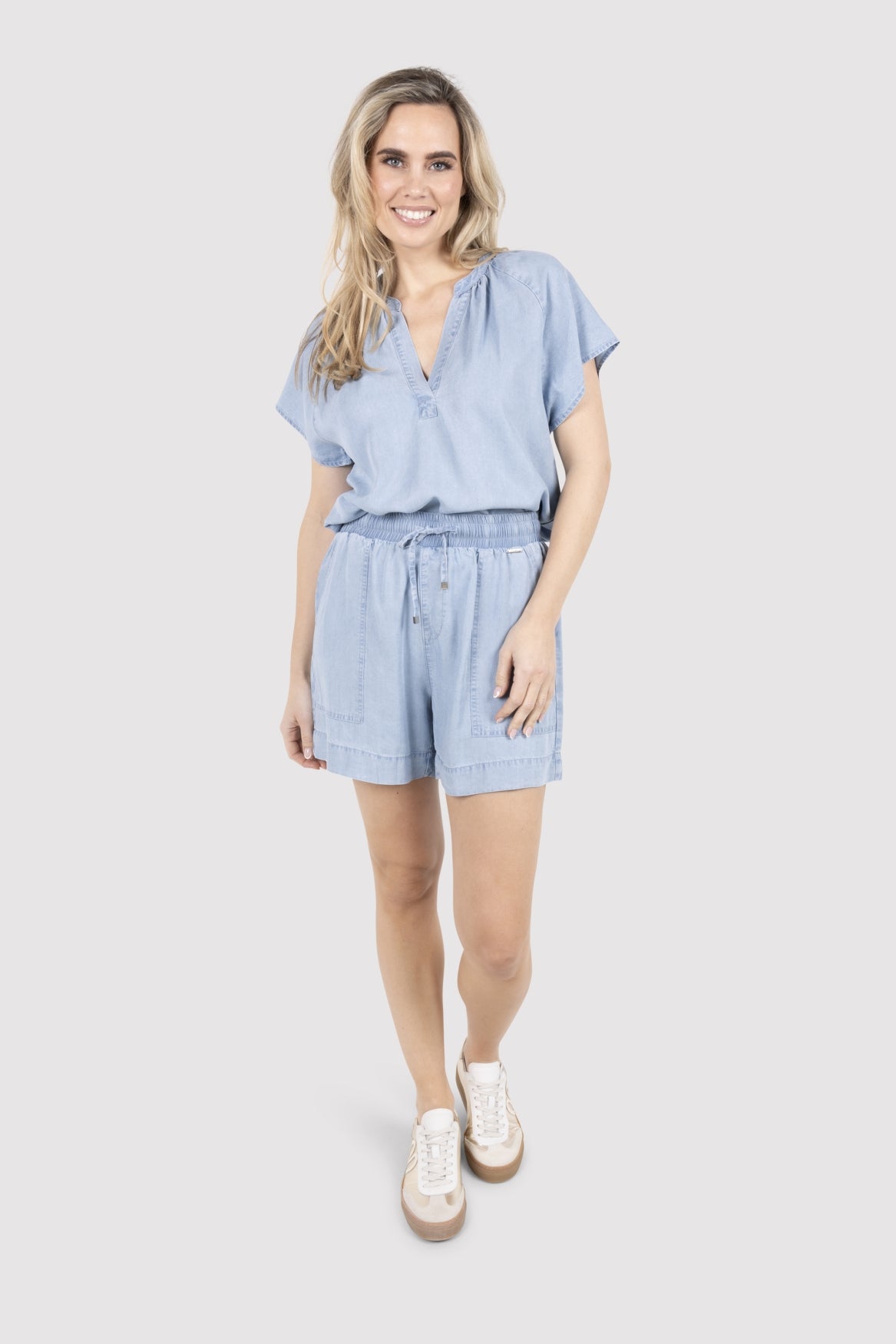 Femmz | light denim