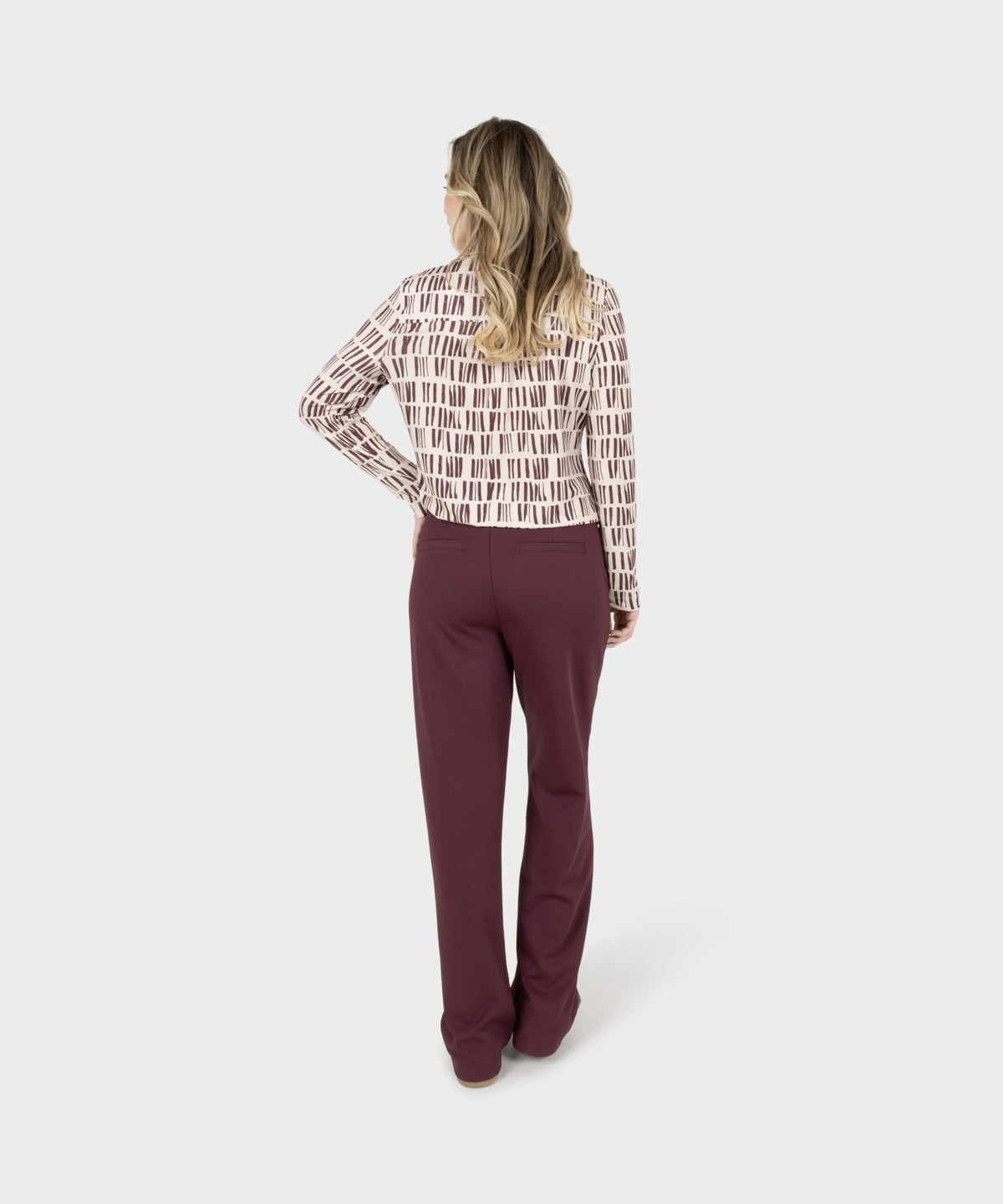 Amanda | Ivory-bordeaux