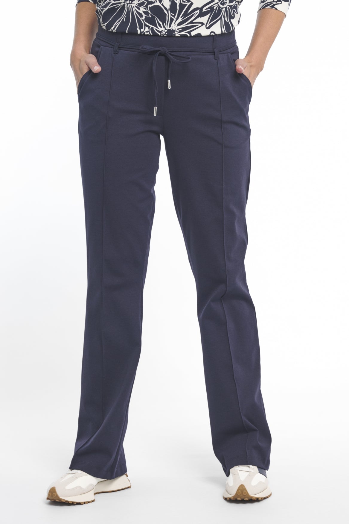 Felicia | navy