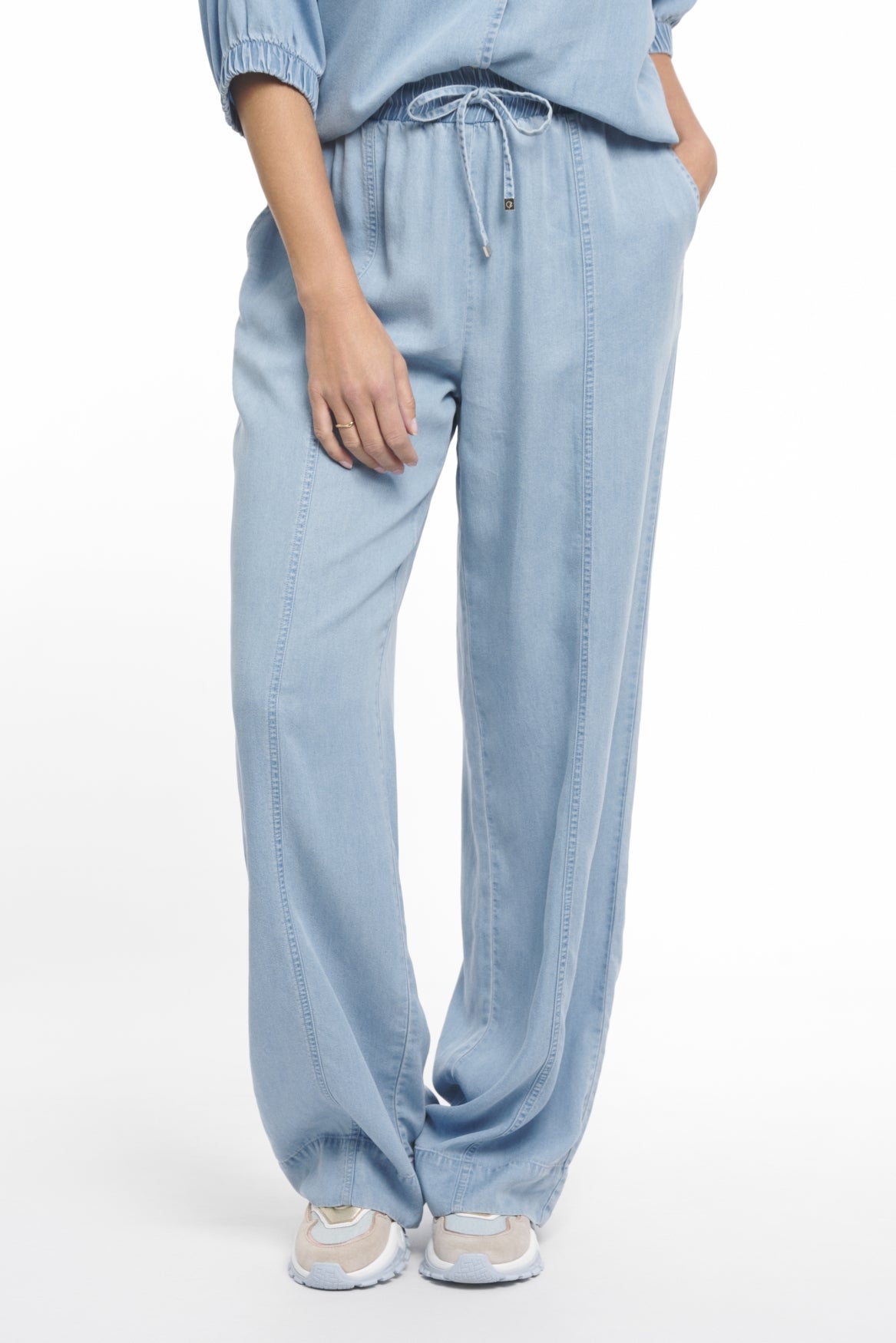 Farah | light denim