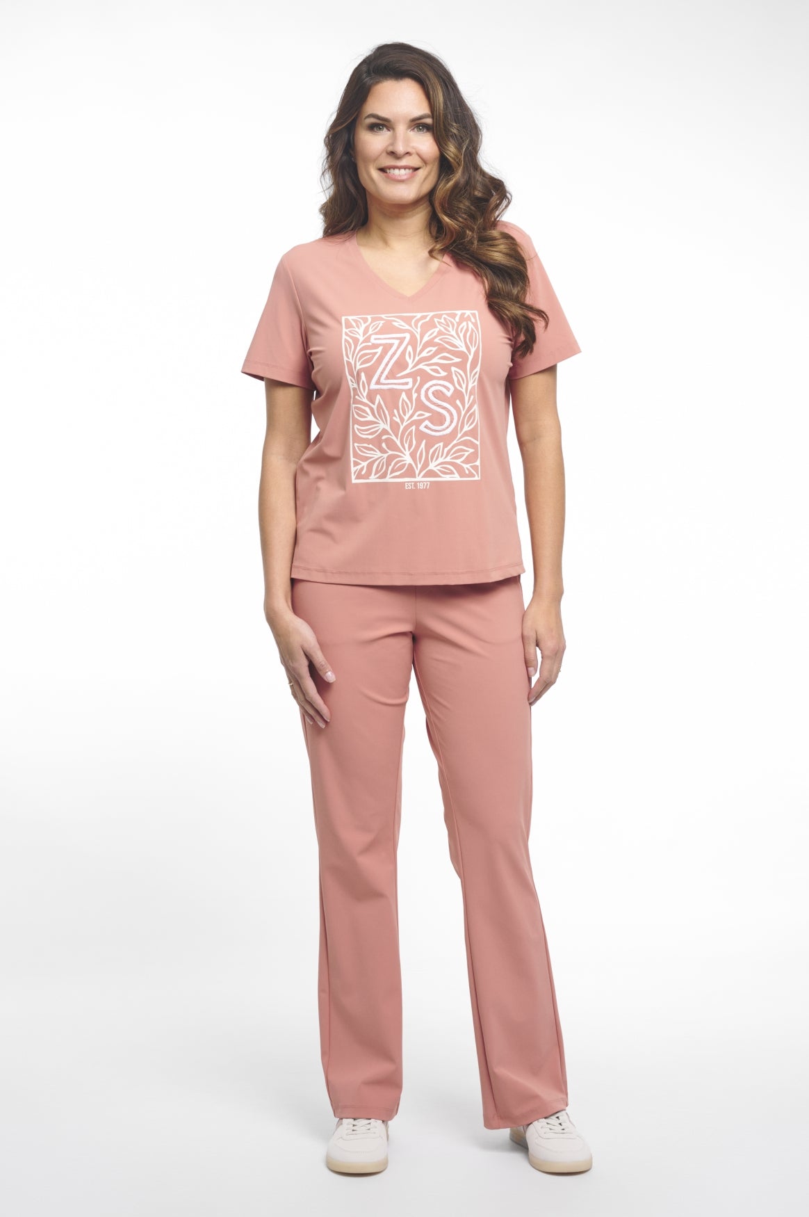 Jolie | desert rose