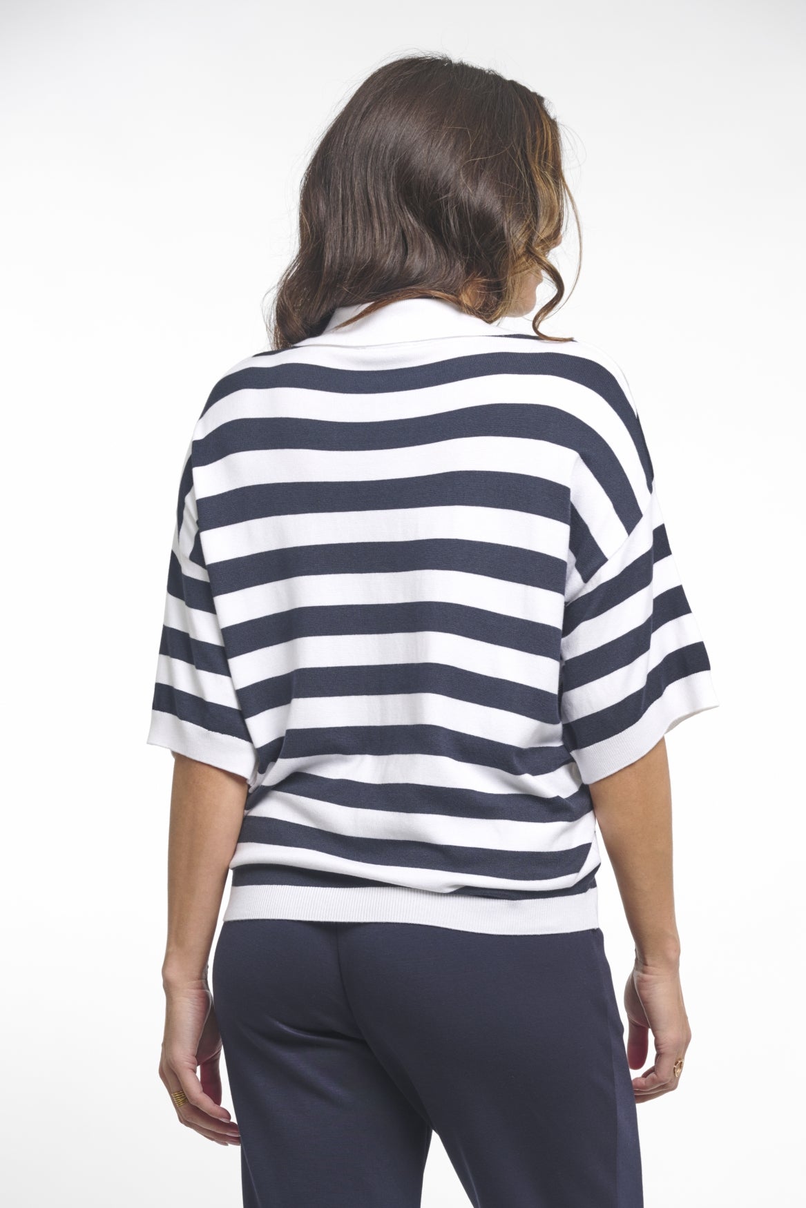 Isa | white/navy