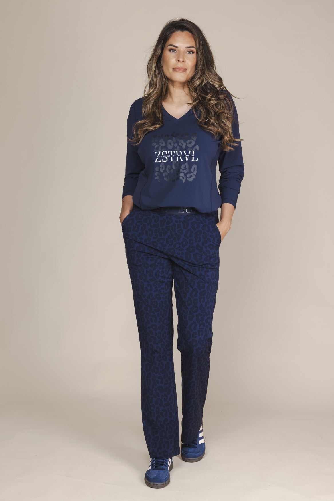 Mandy | navy