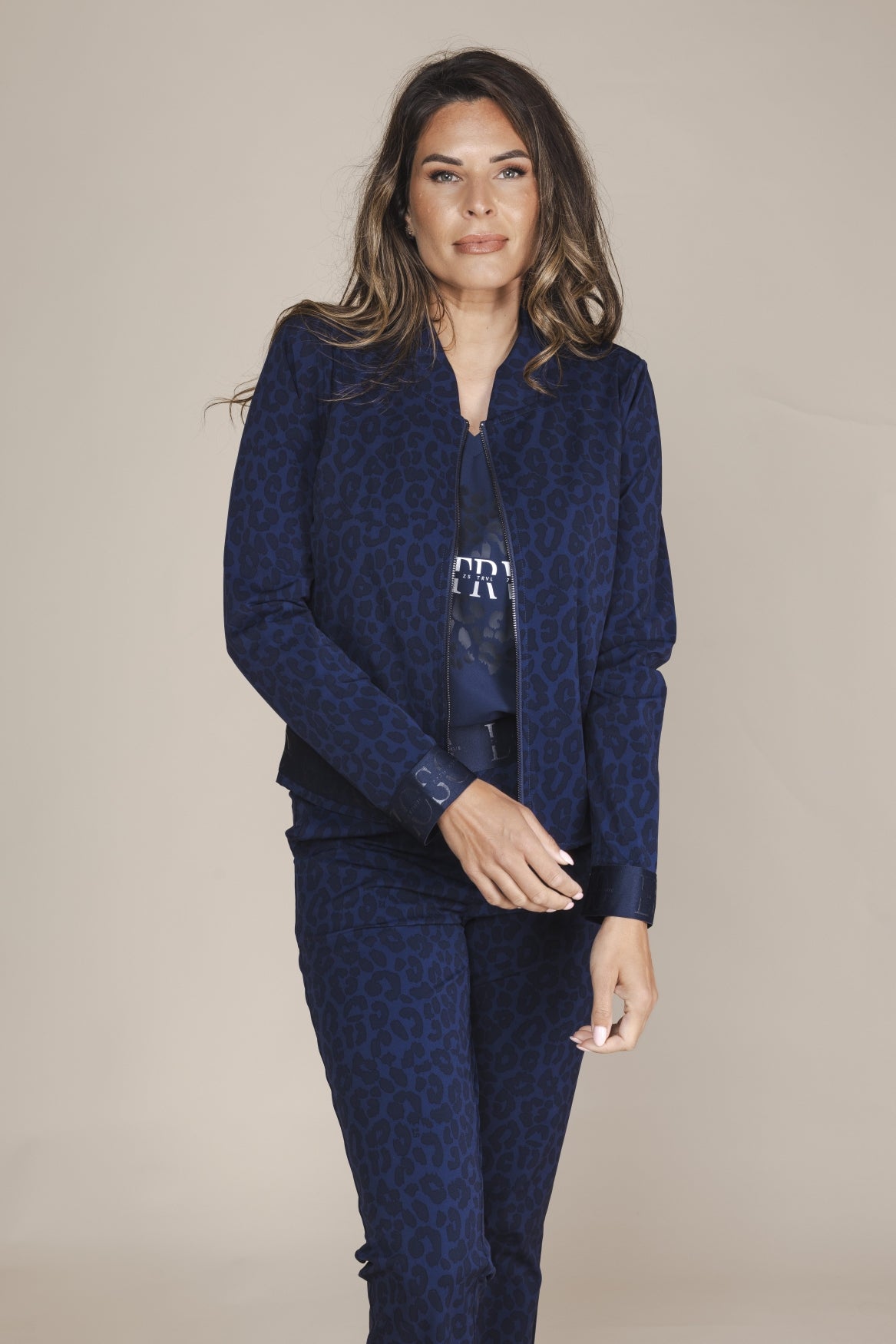 Mandy | navy