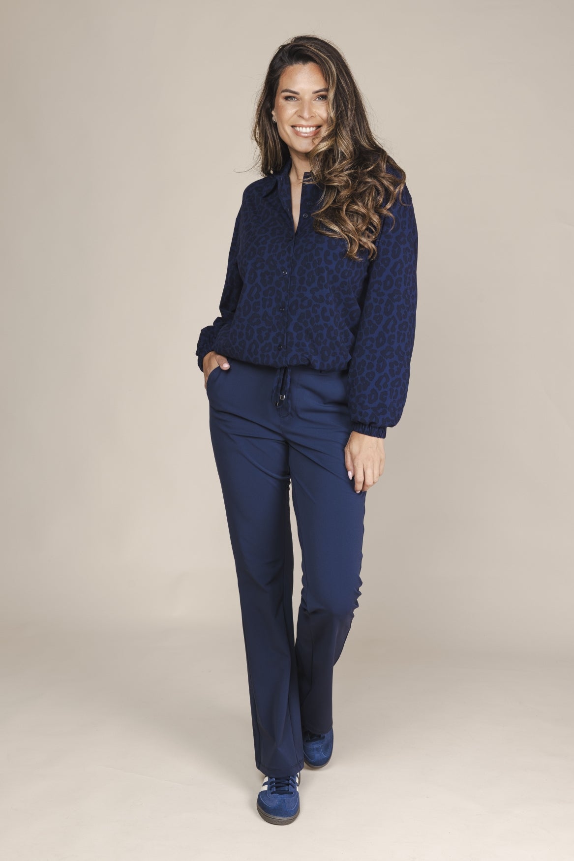 Stacey | navy