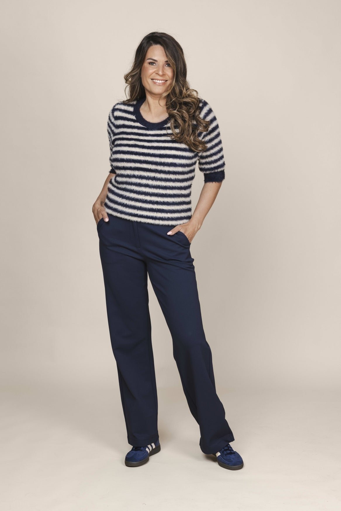 Pamela | offwhite-navy